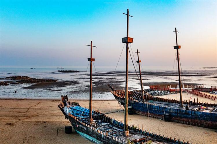 三娘湾：一片住着童话的蔚蓝湾海